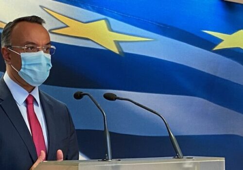 ΥπΟικ: Ιστορικό χαμηλό επιτόκιο δανεισμού για τη σημερινή επανέκδοση 15ετούς ομολόγου | 21.10.2020
