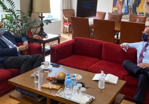 Με τον Αντιπρόεδρο της Κ.Ο. του ΕΛΚ Β. Μεϊμαράκη συναντήθηκε ο Υπουργός Οικονομικών | 5.4.2021