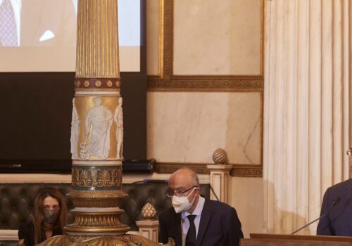 Διεθνές Βραβείο «Λόρδος Βύρων»: Η Προσφώνηση του Υπουργού Οικονομικών στον Charles Picket | 28.4.2021