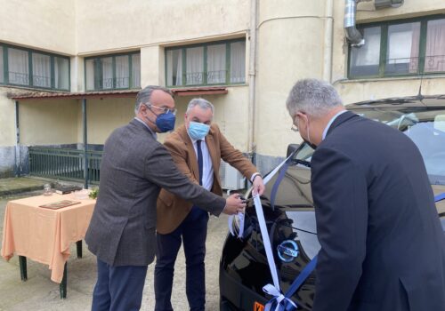 Παραδόθηκε το 7θέσιο ηλεκτρικό αυτοκίνητο από τα ΕΛΠΕ στο ΚΠΠ Στερεάς Ελλάδας | 27.12.2021