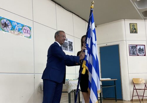 Ο Υπουργός Οικονομικών στα Μουστάκεια Βραβεία στο 3ο Λύκειο Λαμίας | 27.10.2022