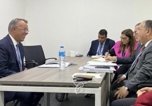 Κάιρο: Διάσκεψη Ηνωμένων Εθνών για την κλιματική αλλαγή – Συνάντηση ΥπΟικ με τον Αιγύπτιο ΥπΟικ | 10.11.2022
