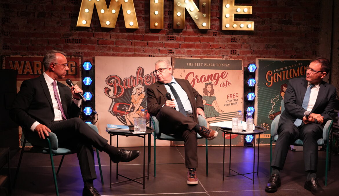 Ο Χρ. Σταϊκούρας στην παρουσίαση στη Λαμία του βιβλίου του Αλέξη Πατέλη | 22.11.2025