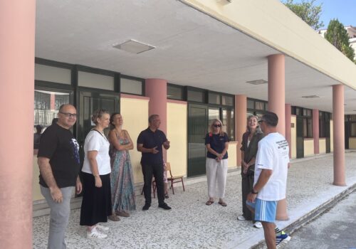 4ο και 9ο Δημοτικό Σχολείο Λαμίας: Ανακατασκευή μωσαϊκού προαυλίου χώρου