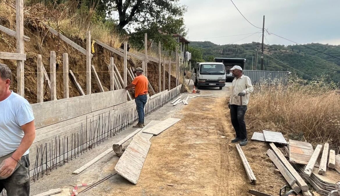 Άγιος Γεώργιος Τυμφρηστού: Αποκατάσταση τοιχίων αντιστήριξης