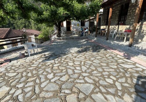 Ροβολιάρι: Ανάπλαση πλατείας