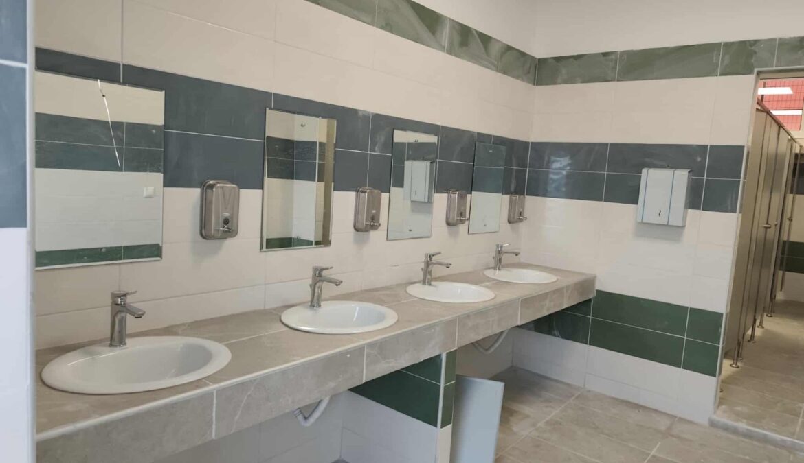 Στυλίδα: Ολική ανακατασκευή των WC στο 2ο Δημοτικό Σχολείο με πόρους του Υπ. Υποδομών